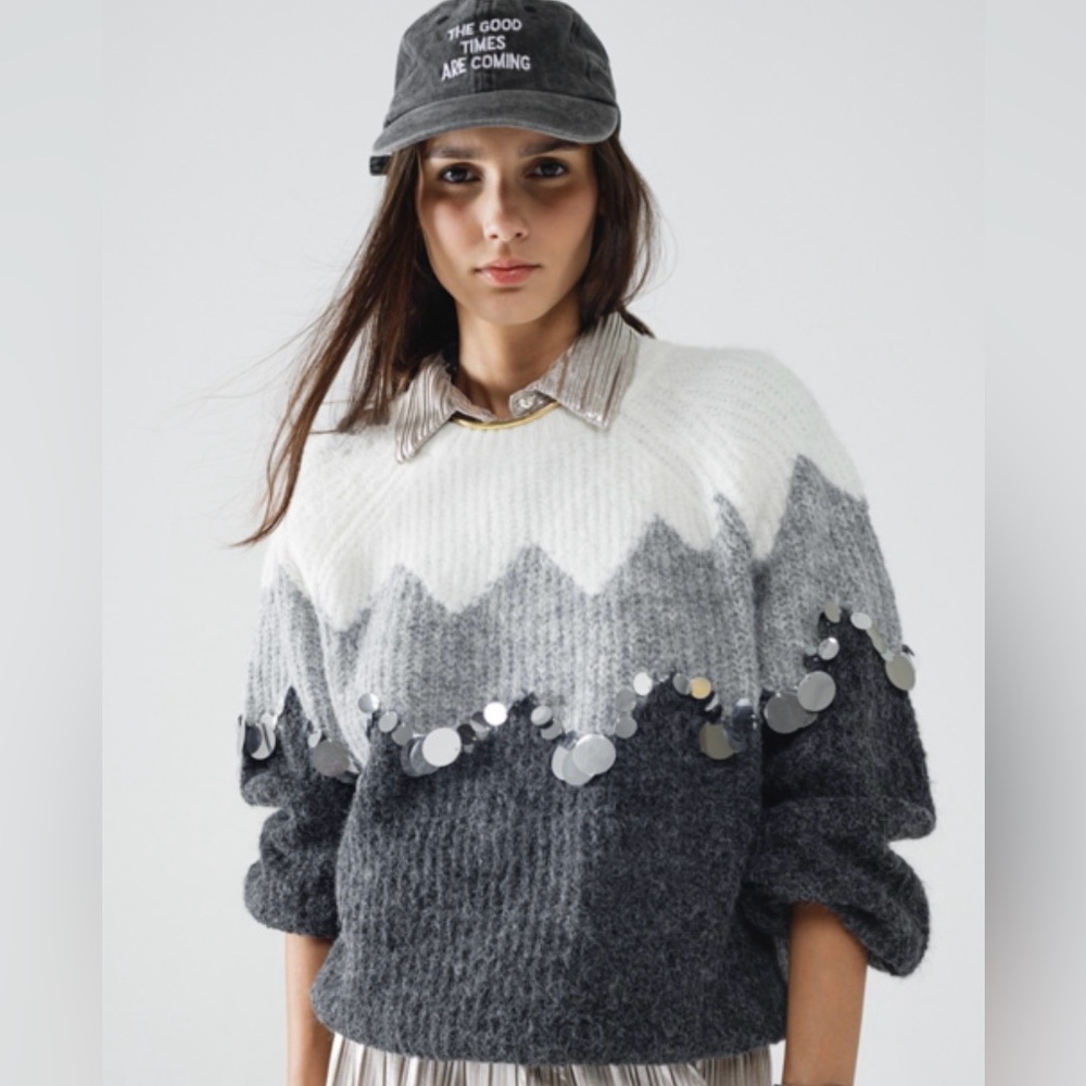 NWT Q2 Ombre Sequin Detail Sweater – Grey White Chunky Knit (OS)